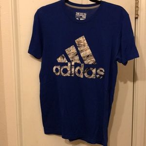 Adidas T-Shirt